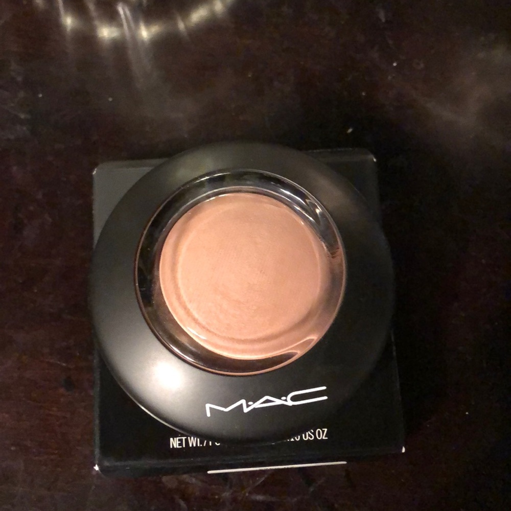 M.A.C. Mineralize Blush